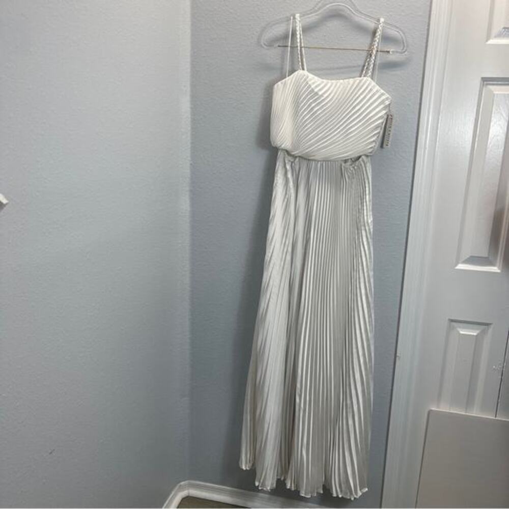 Alice + Olivia Powell Satin Jumpsuit‎ Wide Leg Pleated White